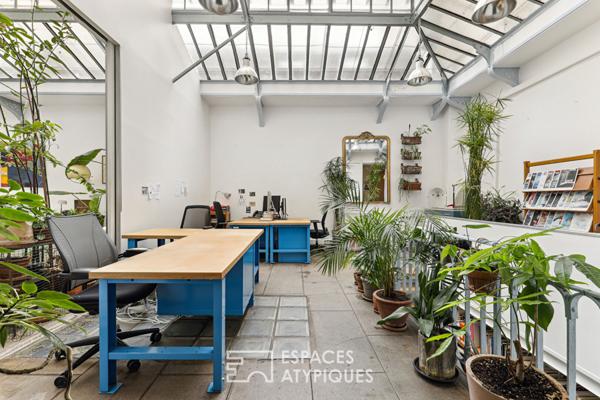 Loft d’habitation et local commercial avec verrière Eiffel proximité square d’Anvers