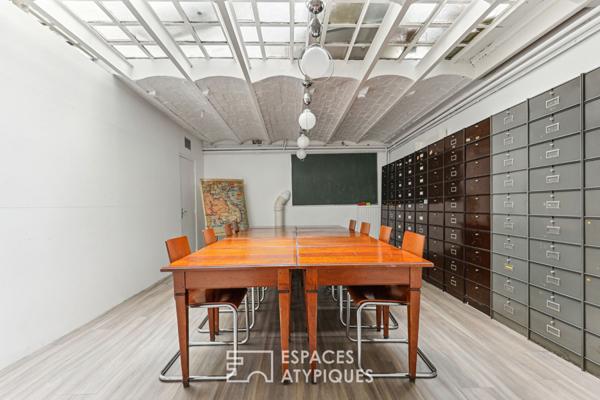 Loft d’habitation et local commercial avec verrière Eiffel proximité square d’Anvers