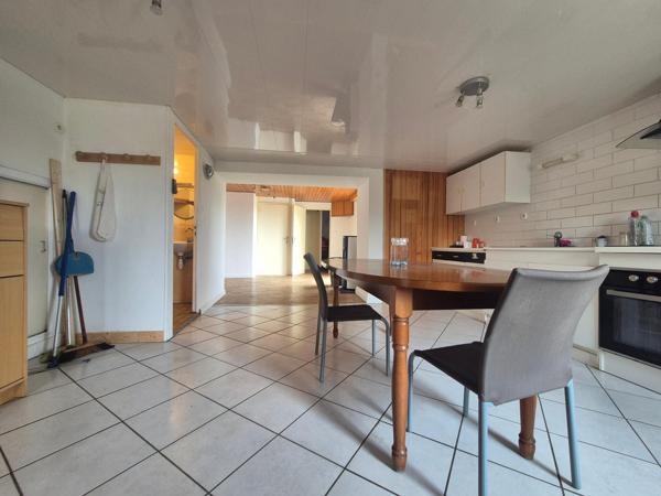 Maison à Plabennec 6 pièces sur terrain de 359 m², idéale famille
