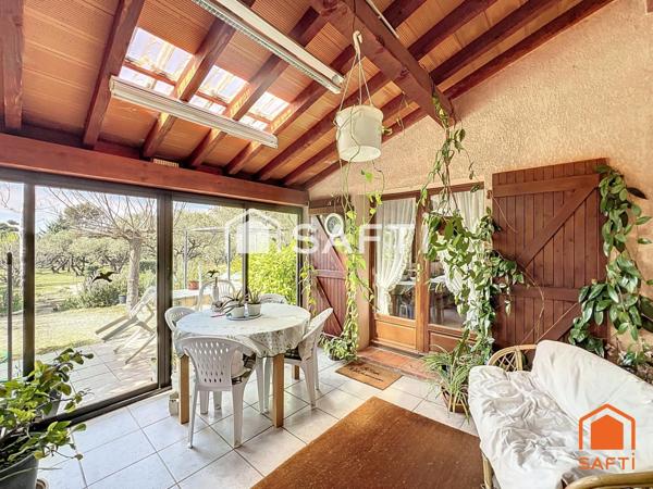 Villa de 144m² sur un terrain de 9510 m² avec piscine