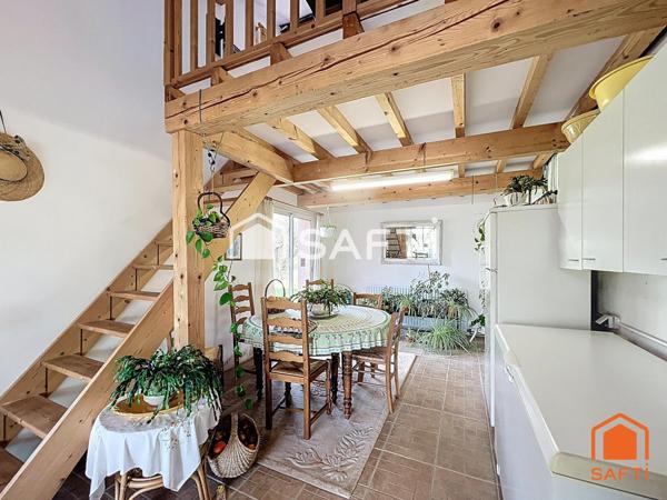 Villa de 144m² sur un terrain de 9510 m² avec piscine