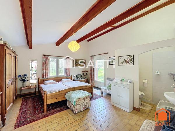 Villa de 144m² sur un terrain de 9510 m² avec piscine