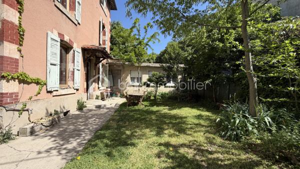 Maison de 232,56 m²
