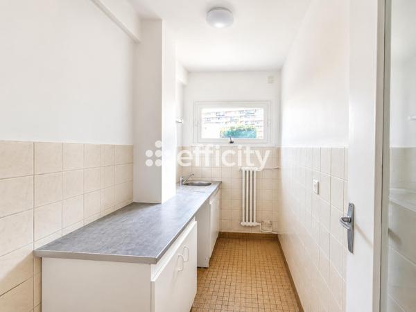 Appartement
         2 pièces
        - 41 m² Exclusivité 345 000 € *