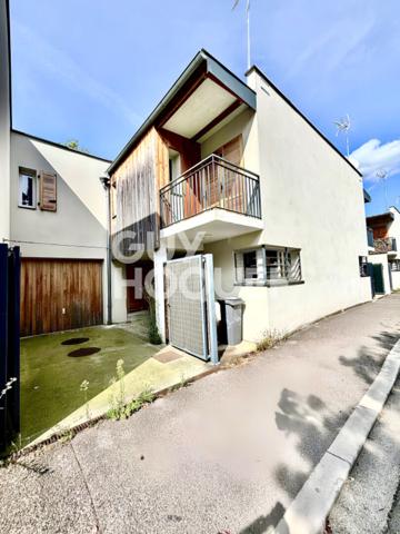 Maison T5 moderne à vendre à Vaulx-en-Velin Village