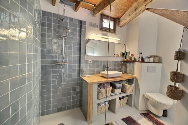 PLACE CARNOT ? RARE T3 EN DUPLEX AVEC TERRASSE