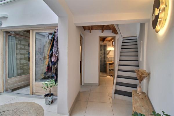 PLACE CARNOT ? RARE T3 EN DUPLEX AVEC TERRASSE