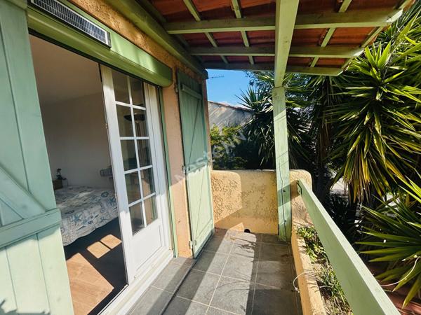 Maison La Ciotat de 5 pièces de 107 m² vue mer avec studio indépendant