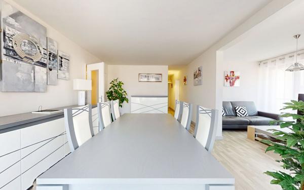 Appartement à vendre    5 pièces • 89 m2 Briey