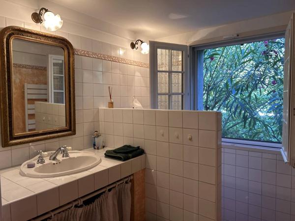 A 5 minutes du golf de Pont Royal ,Maison de charme à Vernègues avec piscine et jardin