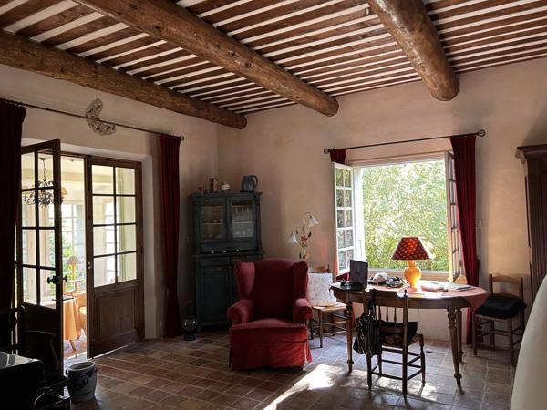 A 5 minutes du golf de Pont Royal ,Maison de charme à Vernègues avec piscine et jardin