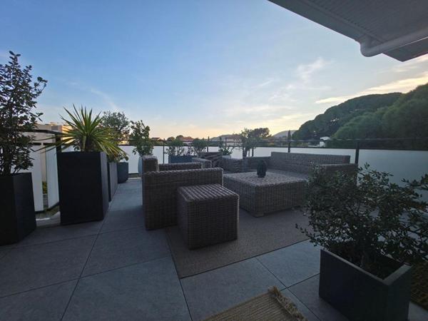 EXCEPTIONNEL  T4 DERNIER ÉTAGE AVEC TERRASSE PANORAMIQUE & DOUBLE GARAGE   A 655000 EUR