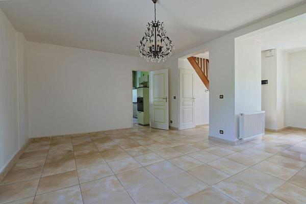 Maison Brie Comte Robert 6 pièce(s) 111 m2
