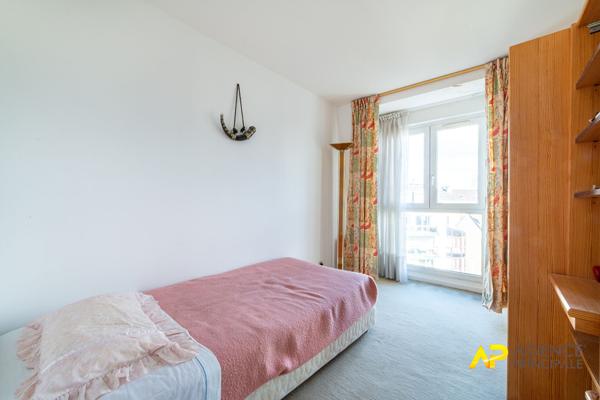 Appartement La Garenne Colombes 5 pièces 780 000 € **  - Référence  557CL