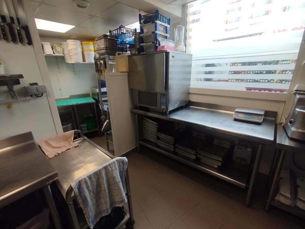 Fonds de commerce Bar - Restaurant – Traiteur avec Licence IV à 10 minutes de Redon