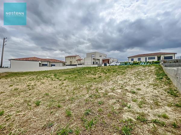 Très beau terrain 800 m2 viabilisé à vendre à Montgiscard 31450
