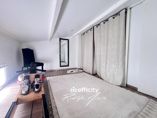 Maison
         4 pièces
        - 70 m² 274 900 € *