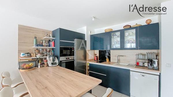 PUTEAUX / Eco Quartier des Bergères - 3/4 pièces de 78 m² avec terrasse, balcon, parkings et cave