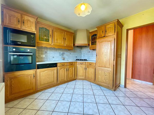 Maison spacieuse de plain-pied à rénover