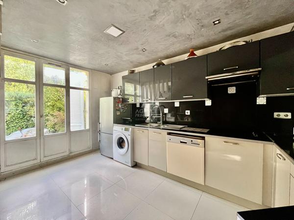 Maison à vendre à Cergy - Référence 2211 €300 000 ** - Référence 2211