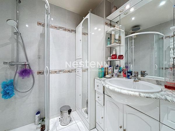 Cannes - Proche square Carnot - 199m² de REZ-DE-JARDIN - 3P - 75m² - Garage- Piscine