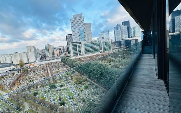 Appartement à louer    3 pièces • 92,70 m2 Nanterre