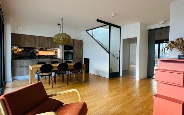 Appartement à louer    3 pièces • 92,70 m2 Nanterre