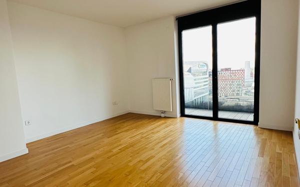 Appartement à louer    3 pièces • 92,70 m2 Nanterre