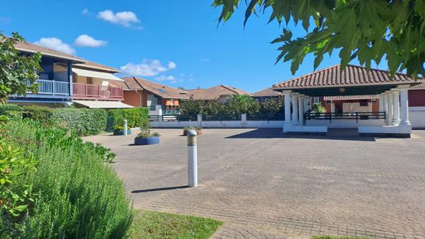 2 PIECES ANGLET DOMAINE DU MALDA