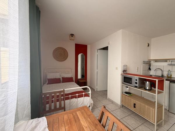 Studio de 20 m² à louer au Tampon 97430 idéal habitation