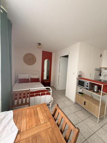 Studio de 20 m² à louer au Tampon 97430 idéal habitation