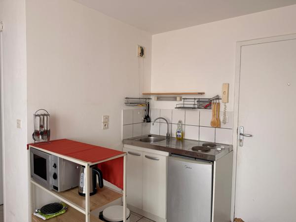 Studio de 20 m² à louer au Tampon 97430 idéal habitation