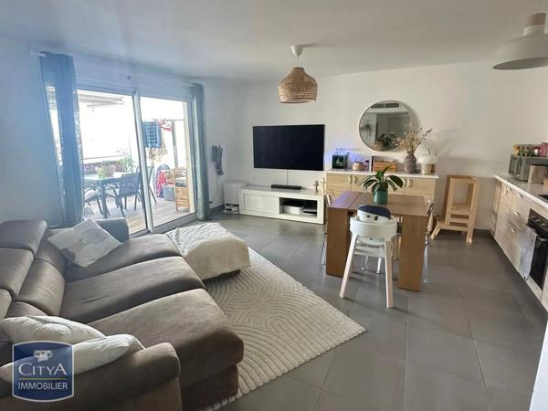 Appartement à louer 4 pièces 93m² Nice (06200)