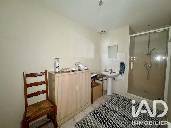 Murs commerciaux  à vendre 300 m² Vernantes
