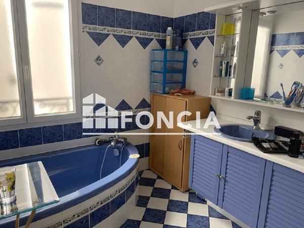 Location Maison 6 pièces 158.32 m² - 69 RUE DES SEMAILLES Agen 47000