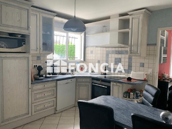 Location Maison 6 pièces 158.32 m² - 69 RUE DES SEMAILLES Agen 47000