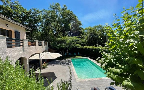 Maison à vendre    8 pièces • 327,42 m2 Limonest