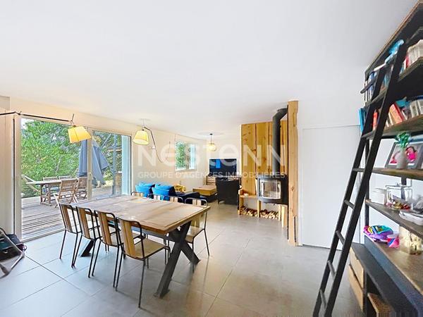 À vendre à Theix-Noyalo, maison rénovée de 166m² sur plus de 2500m² de terrain