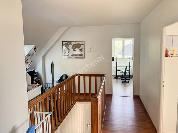 À vendre à Theix-Noyalo, maison rénovée de 166m² sur plus de 2500m² de terrain