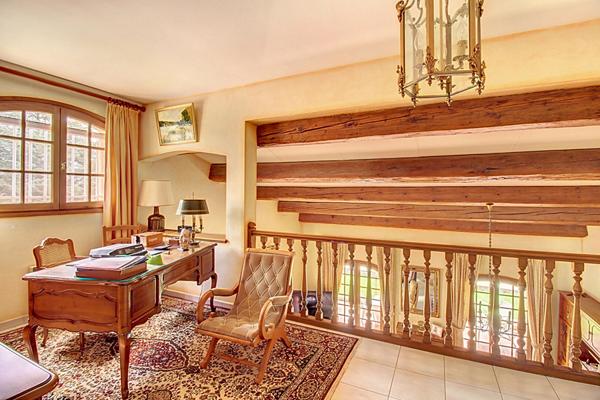 MAISON FAMILIALE A VENDRE - LES ARCS 187m² + DOUBLE GARAGE + PISCINE 10x5m