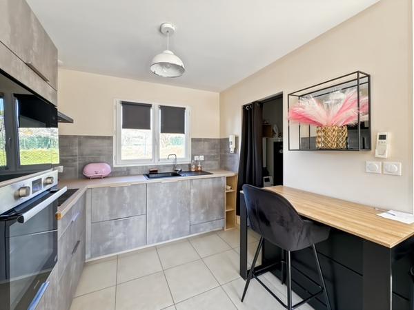 Allauch (13190) Maison dans un petit lotissement à Allauch le logis neuf calme absolu.