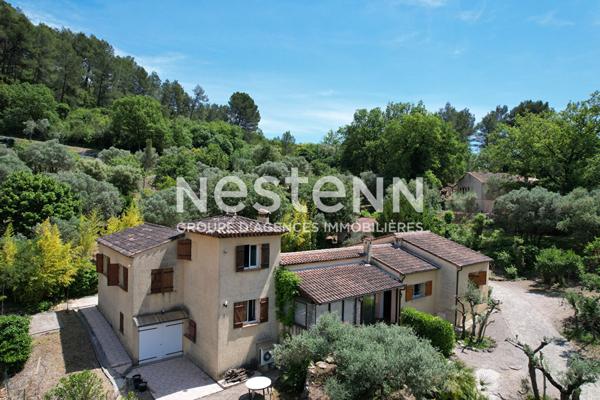 À VENDRE Maison Le Luc 5 pièce(s) 140 m² , Terrain arboré 4 674 m² , Piscine ,Dépendances , À pied du centre-ville