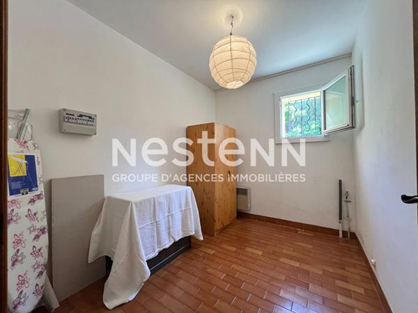 À VENDRE Maison Le Luc 5 pièce(s) 140 m² , Terrain arboré 4 674 m² , Piscine ,Dépendances , À pied du centre-ville