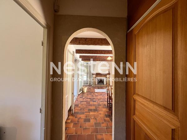 À VENDRE Maison Le Luc 5 pièce(s) 140 m² , Terrain arboré 4 674 m² , Piscine ,Dépendances , À pied du centre-ville