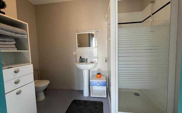 Appartement à vendre    2 pièces •  Néris-les-Bains