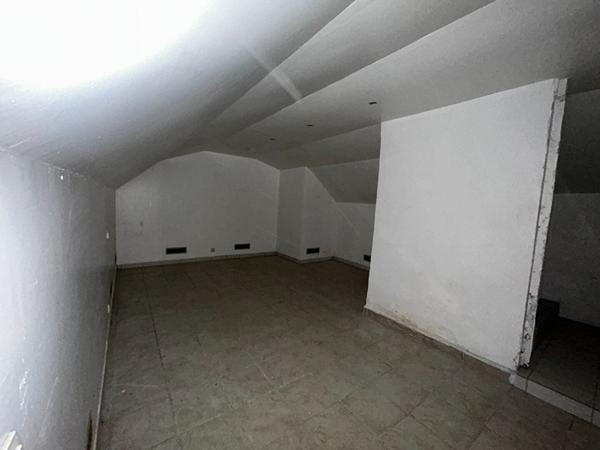 Local Commercial de 85 m² en Centre-Ville de Cavaillon avec cave en sous-sol