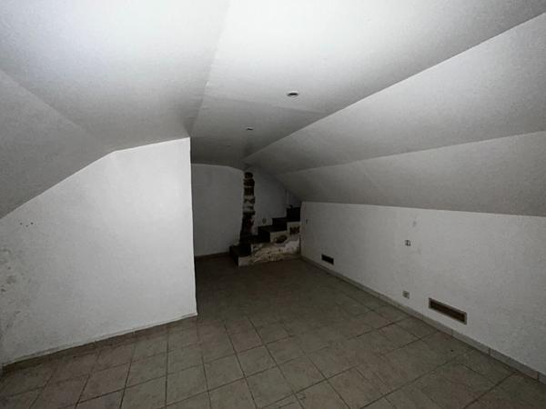 Local Commercial de 85 m² en Centre-Ville de Cavaillon avec cave en sous-sol