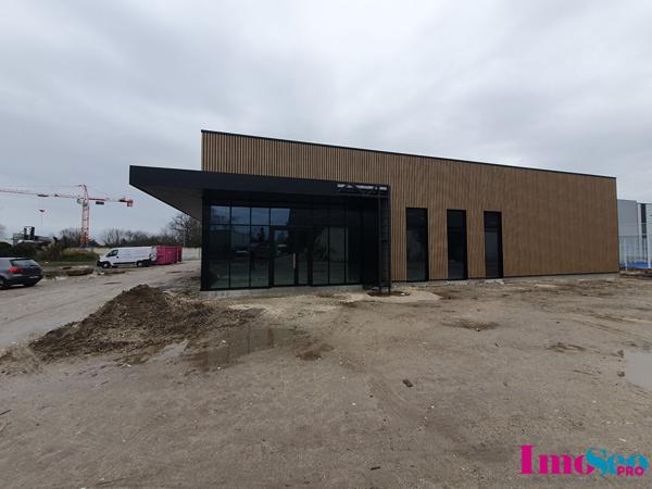 Local commercial à VENDRE