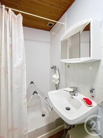 Maison à vendre  8 pièces - 125 m2 CHATEL GUYON - 63