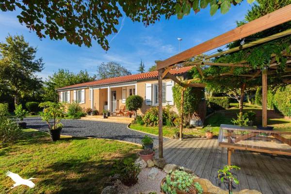 Maison à vendre |  Barran |  7 pièces | 148 m²